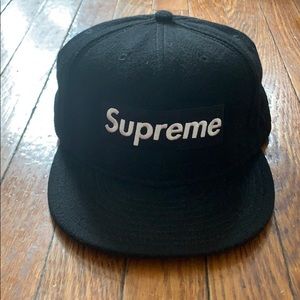 Supreme 2012  Box Logo Cashmere New Era Rare 7 5/8